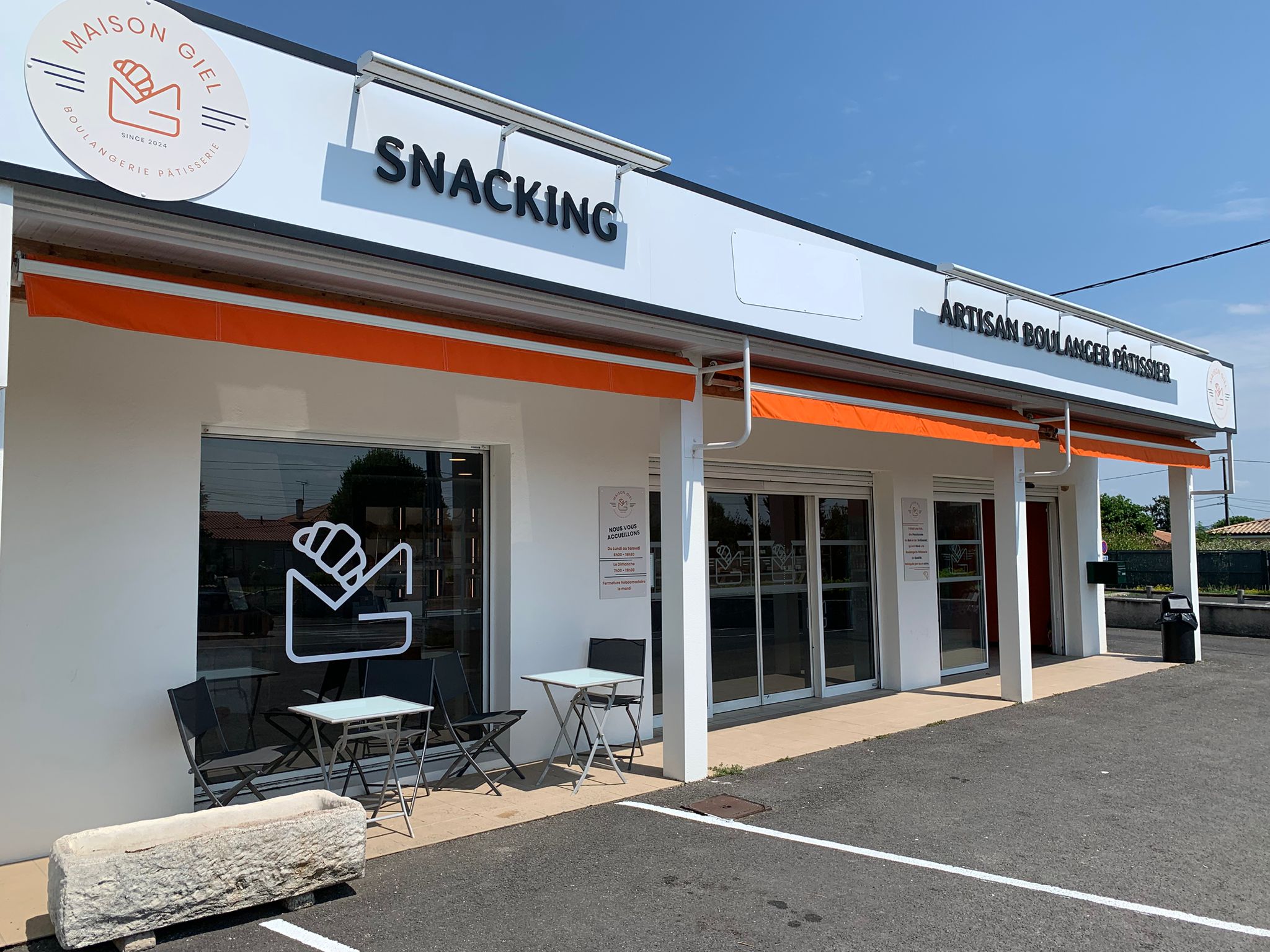 Extérieur de la boulangerie